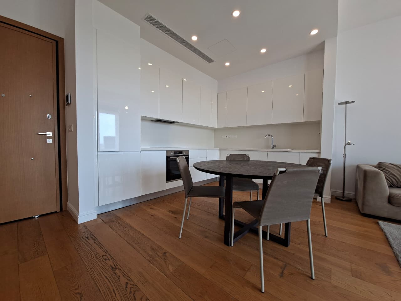 Apartment, 2 bedrooms — 6