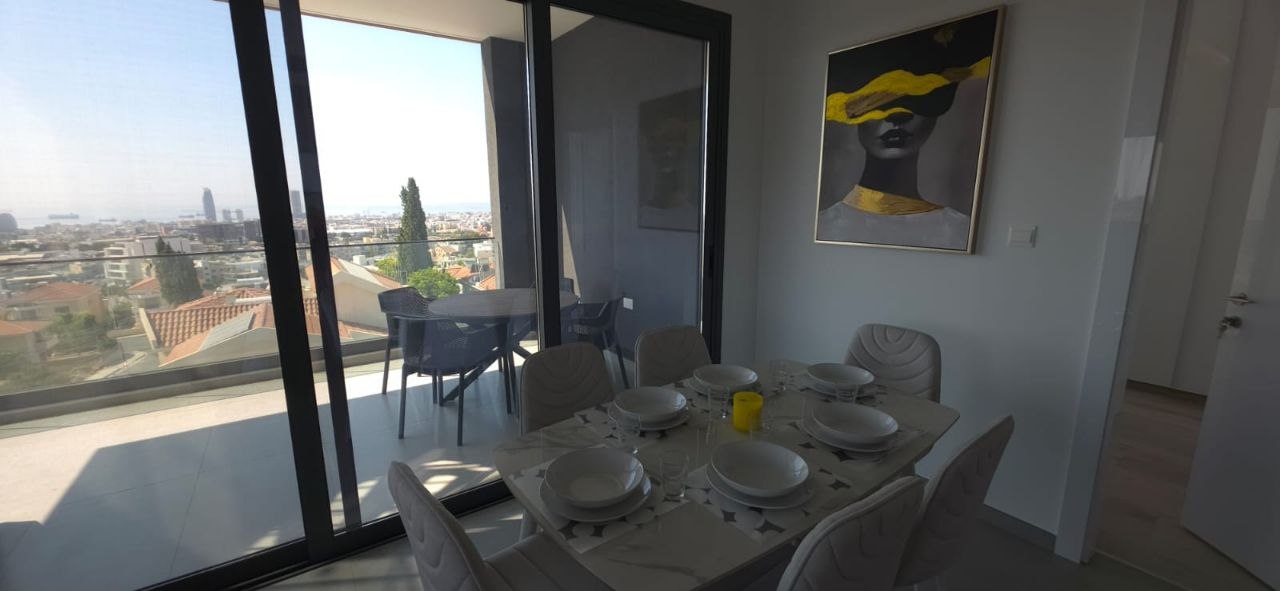 Apartment, 3 bedrooms — 12