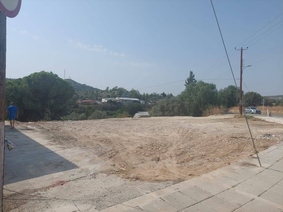 Land in Larnaca