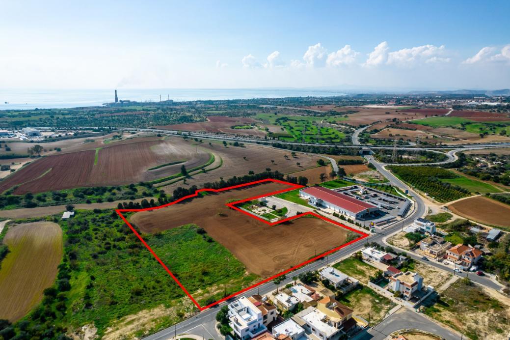 Land in Larnaca