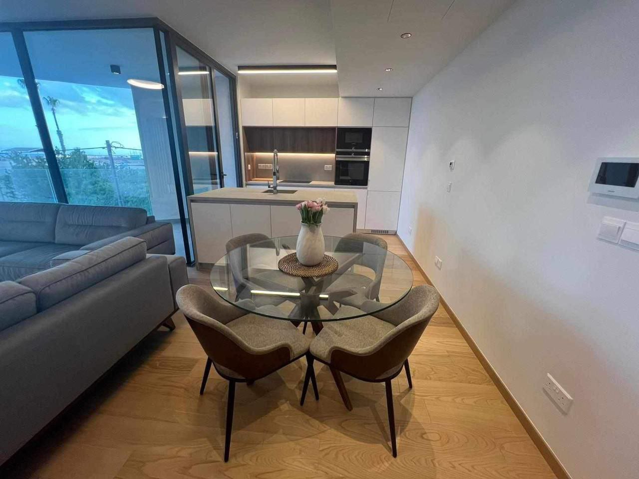 Apartment, 2 bedrooms — 6