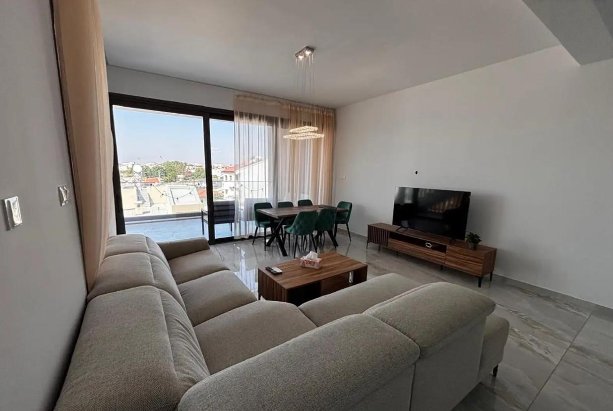 Apartment, 3 bedrooms — 2