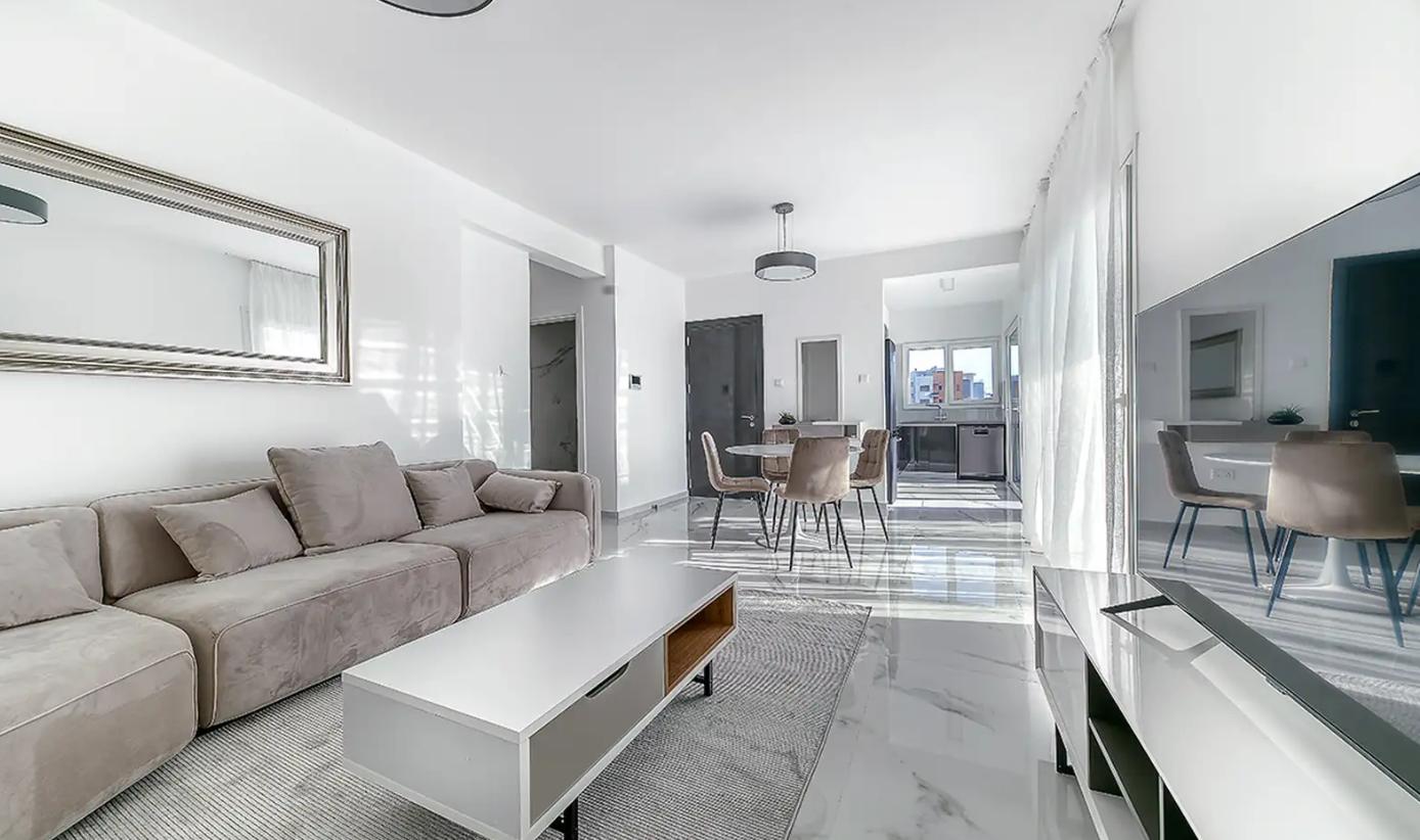 Apartment, 3 bedrooms — 2