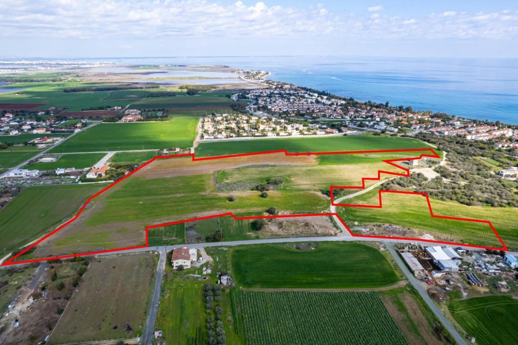 Land in Larnaca