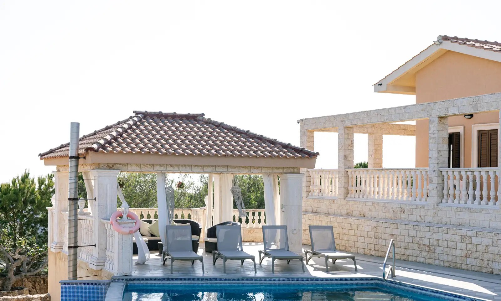 Villa, 6 bedrooms — 16