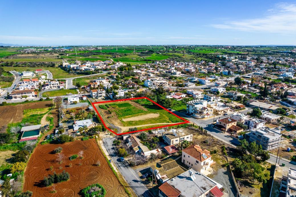 Land in Larnaca