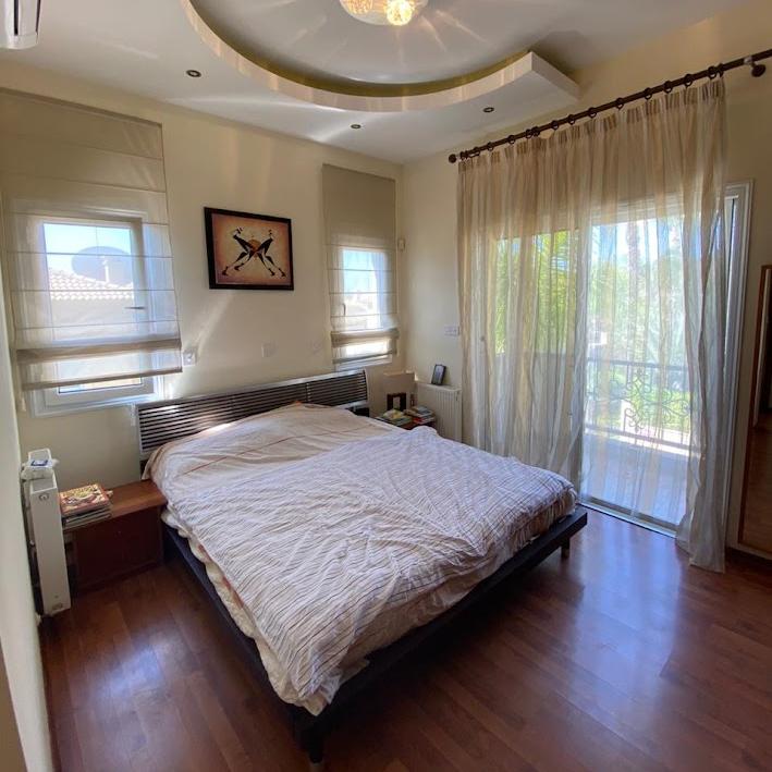 Villa, 5 bedrooms — 10