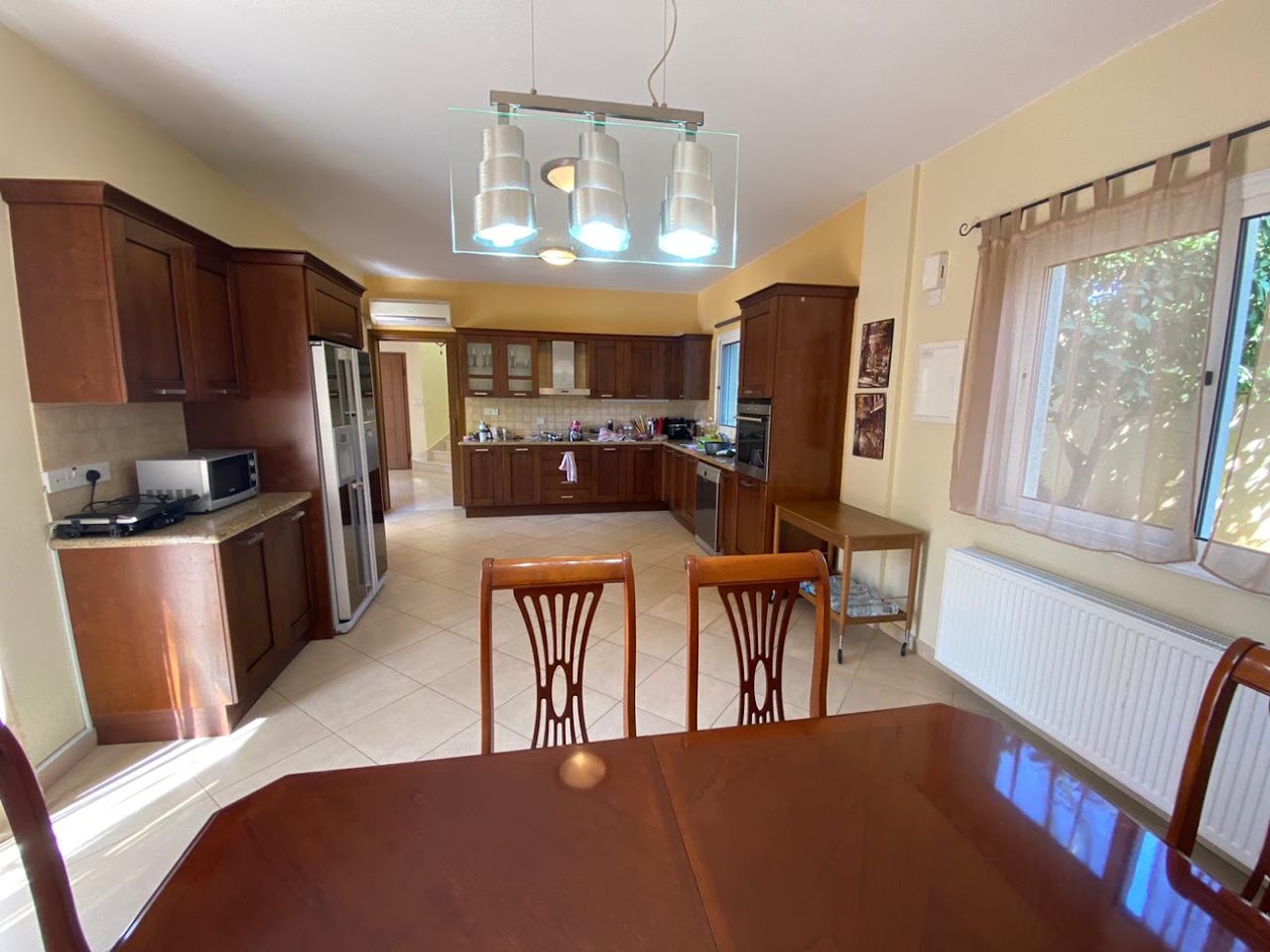 Villa, 5 bedrooms — 7