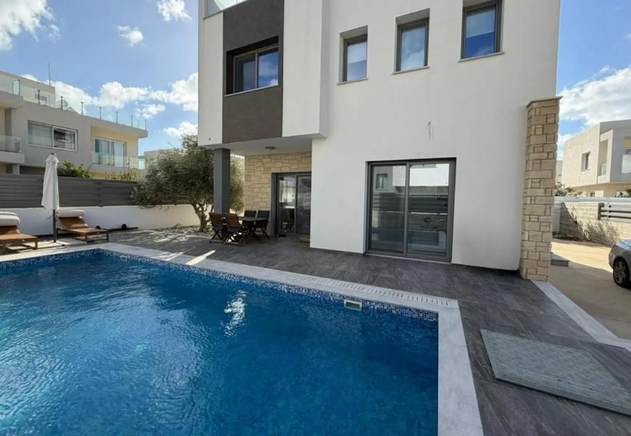 Вилла в Пафосе