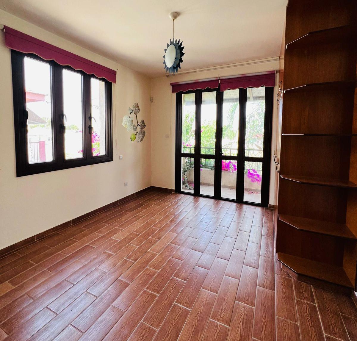 Villa, 4 bedrooms — 9