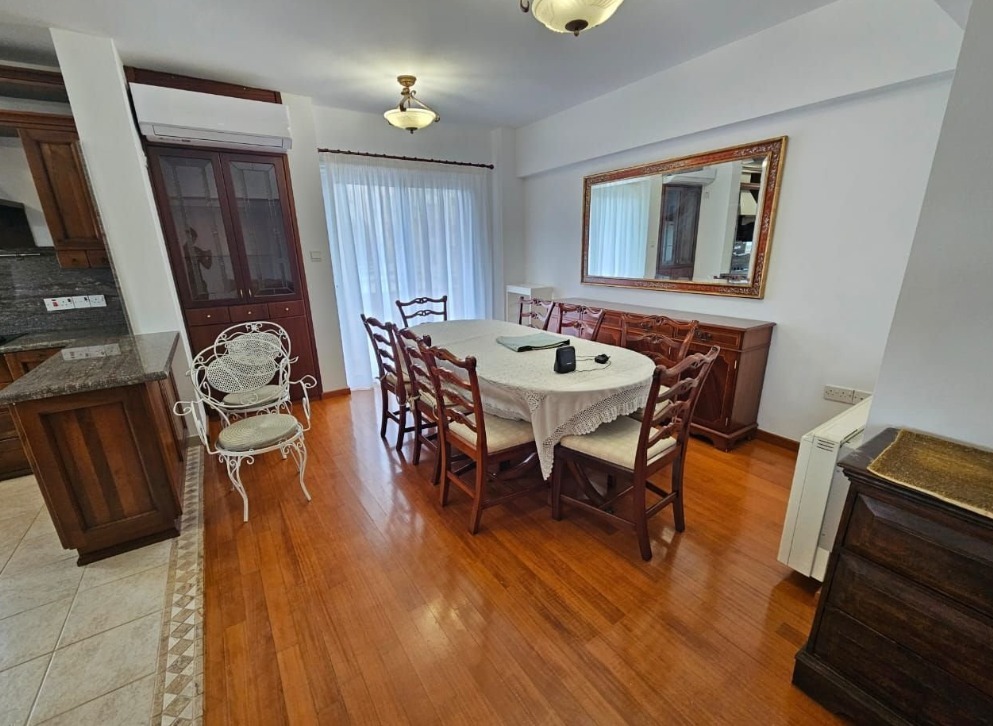 Apartment, 2 bedrooms — 6