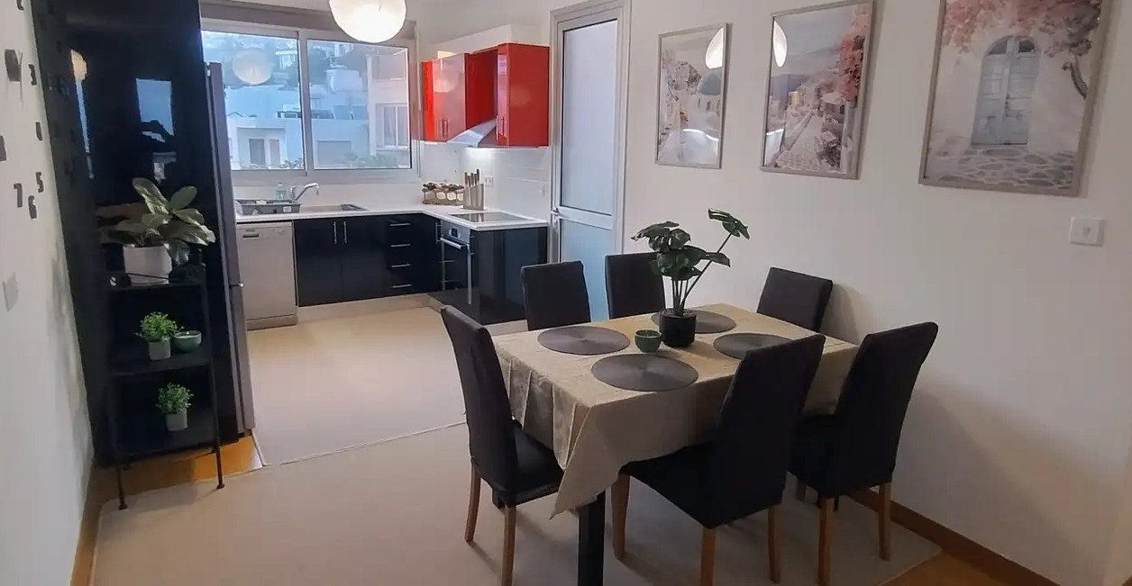 Apartment, 2 bedrooms — 8