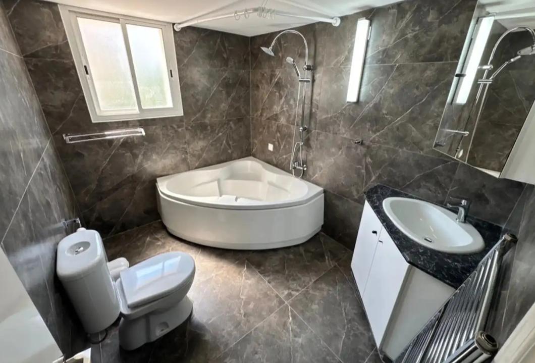 Villa, 5 bedrooms — 13