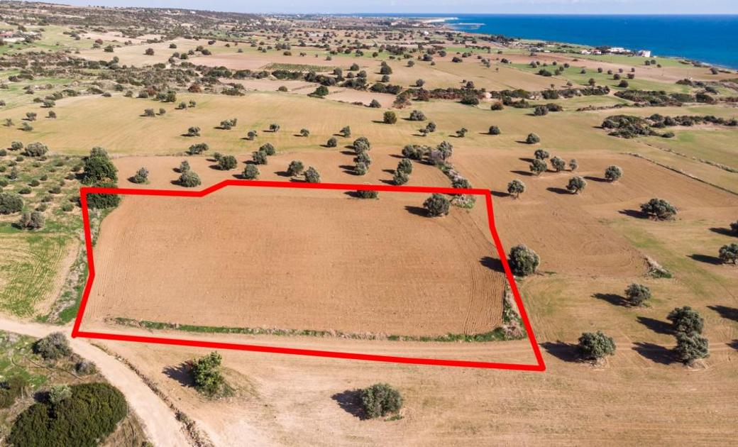Land in Larnaca