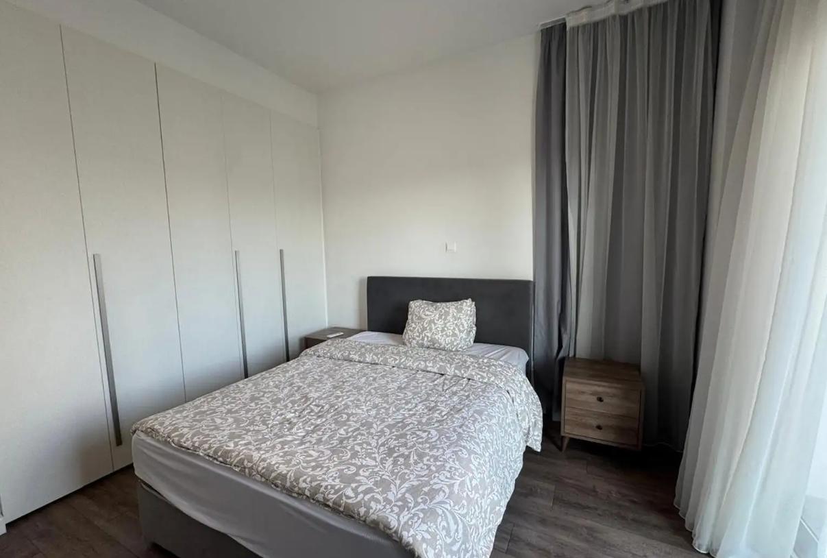 Apartment, 2 bedrooms — 4
