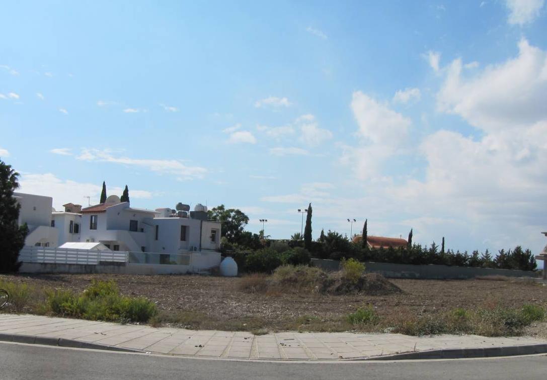 Land in Larnaca