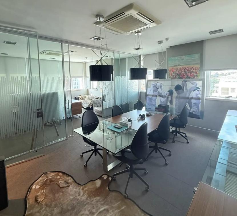 Коммерческое здание в Лимассоле