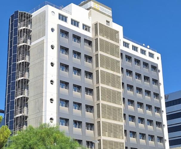 Многофункциональное коммерческое здание в Никосии
