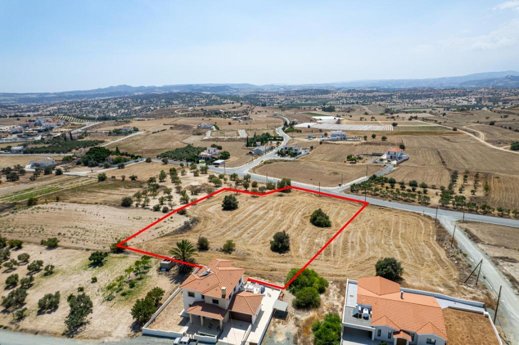 Land in Larnaca
