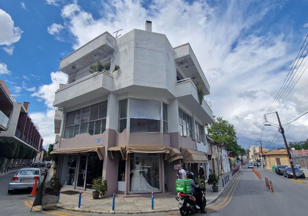 Коммерческое здание в Лимассоле