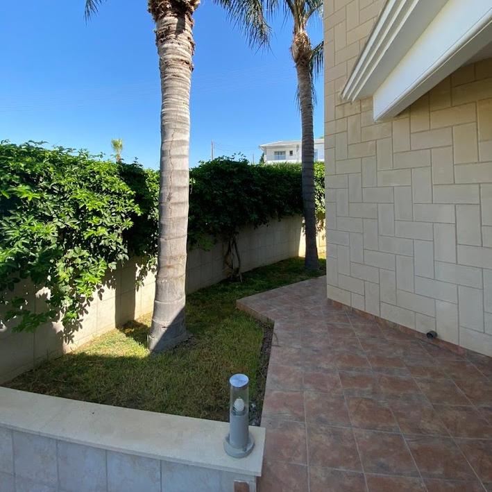 Villa, 5 bedrooms — 28