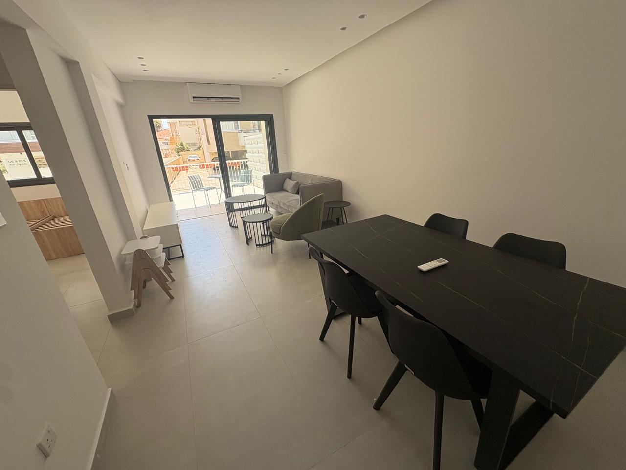 Apartment, 2 bedrooms — 6