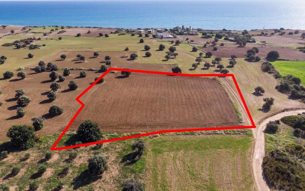 Land in Larnaca