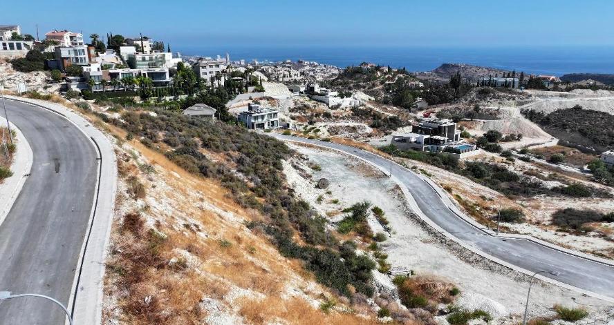 Земля в Лимассоле