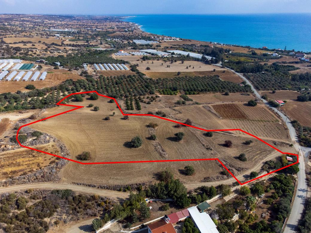 Land in Larnaca