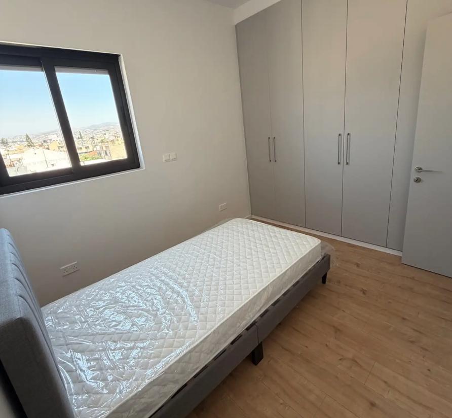Apartment, 2 bedrooms — 8