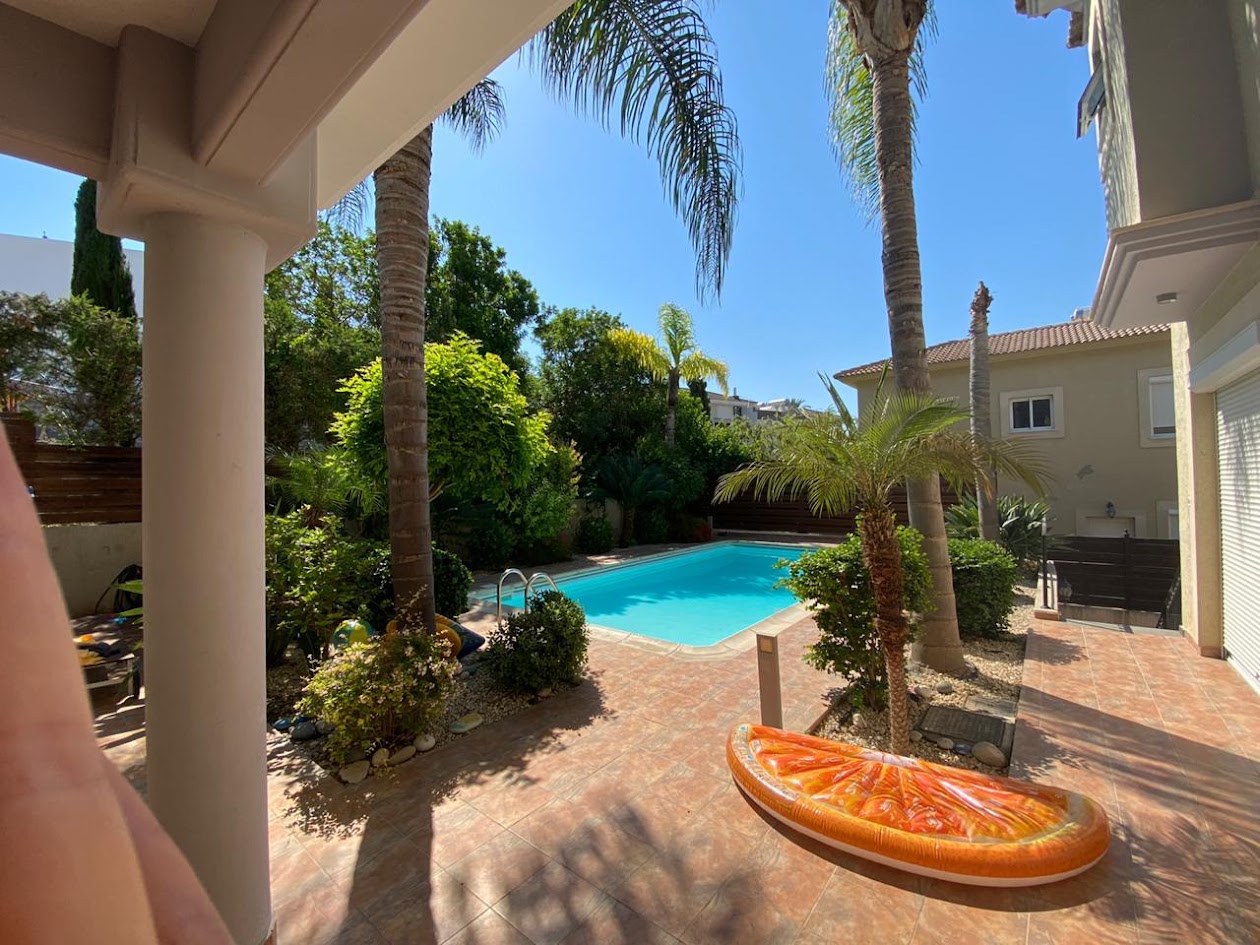 Villa, 5 bedrooms — 25