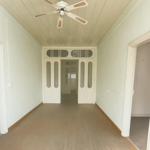 Коммерческое здание в Лимассоле