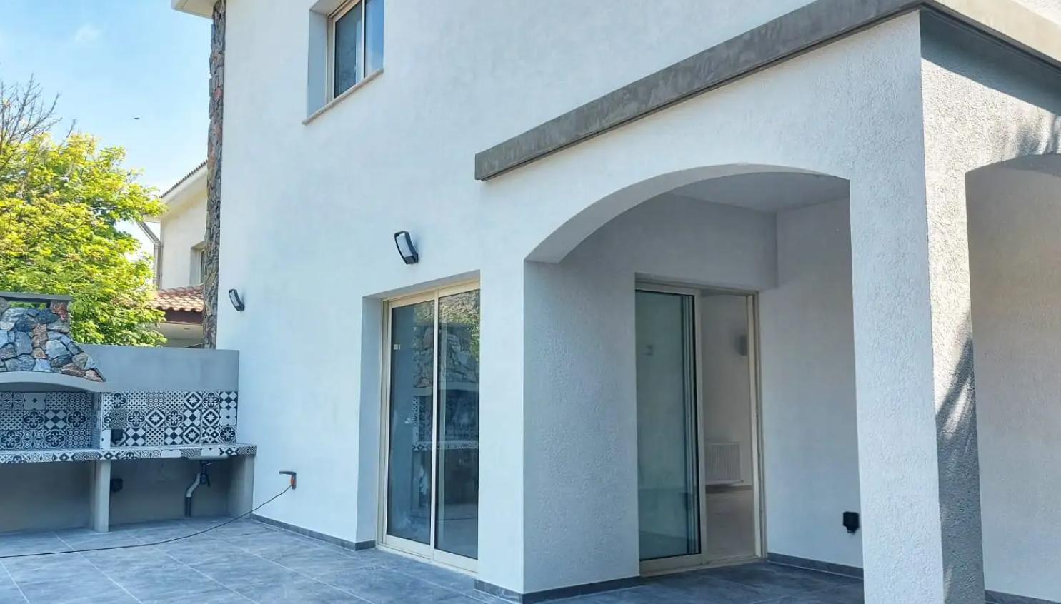 Villa, 5 bedrooms — 12