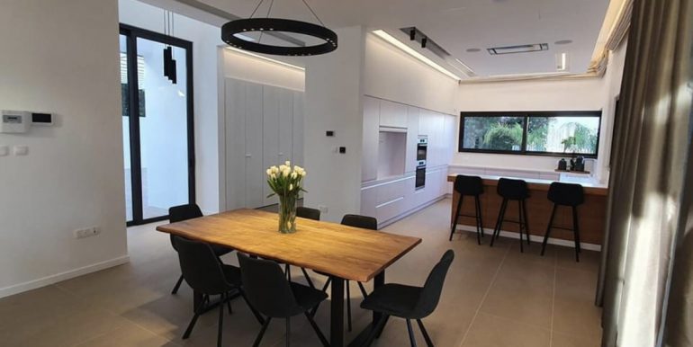 New villa in Limassol