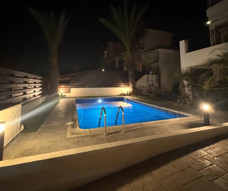Villa, 3 bedrooms — 10