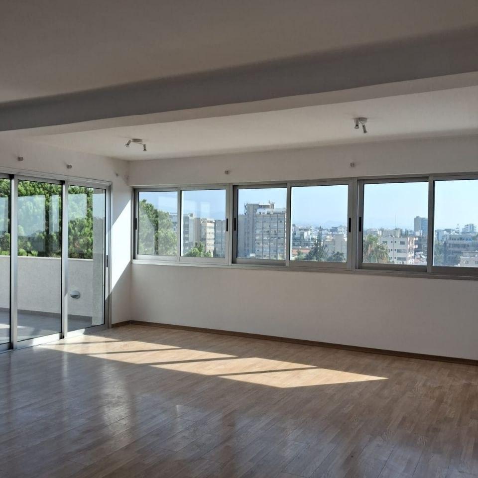 Apartment, 3 bedrooms — 8