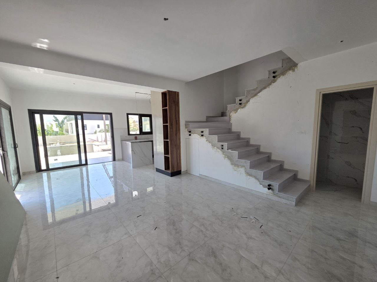 4-bedroom villa in Agios Athanasios, Limassol — 2