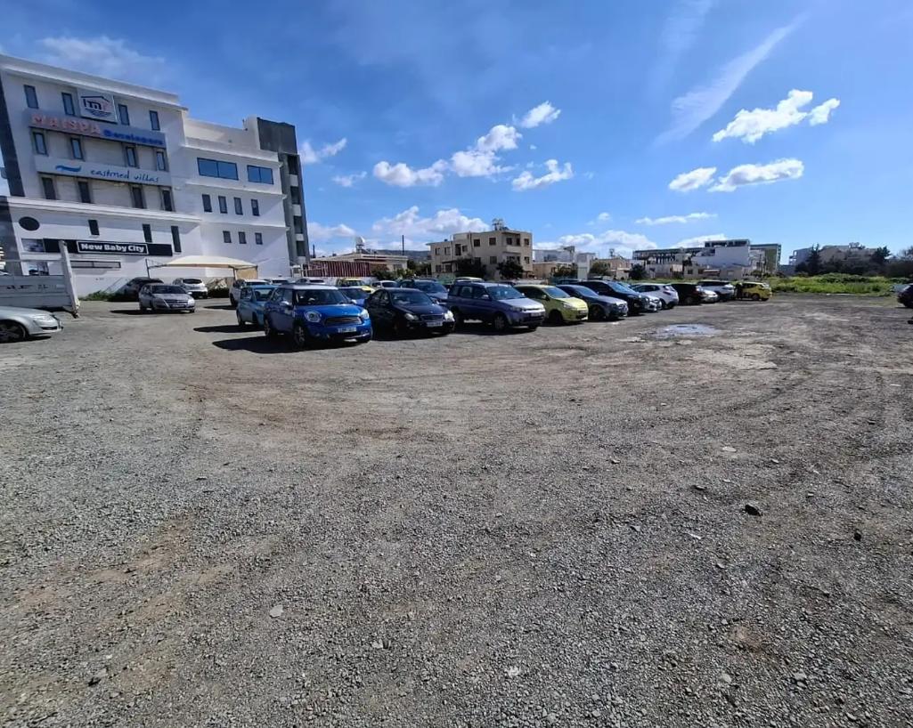 Земля в Пафосе