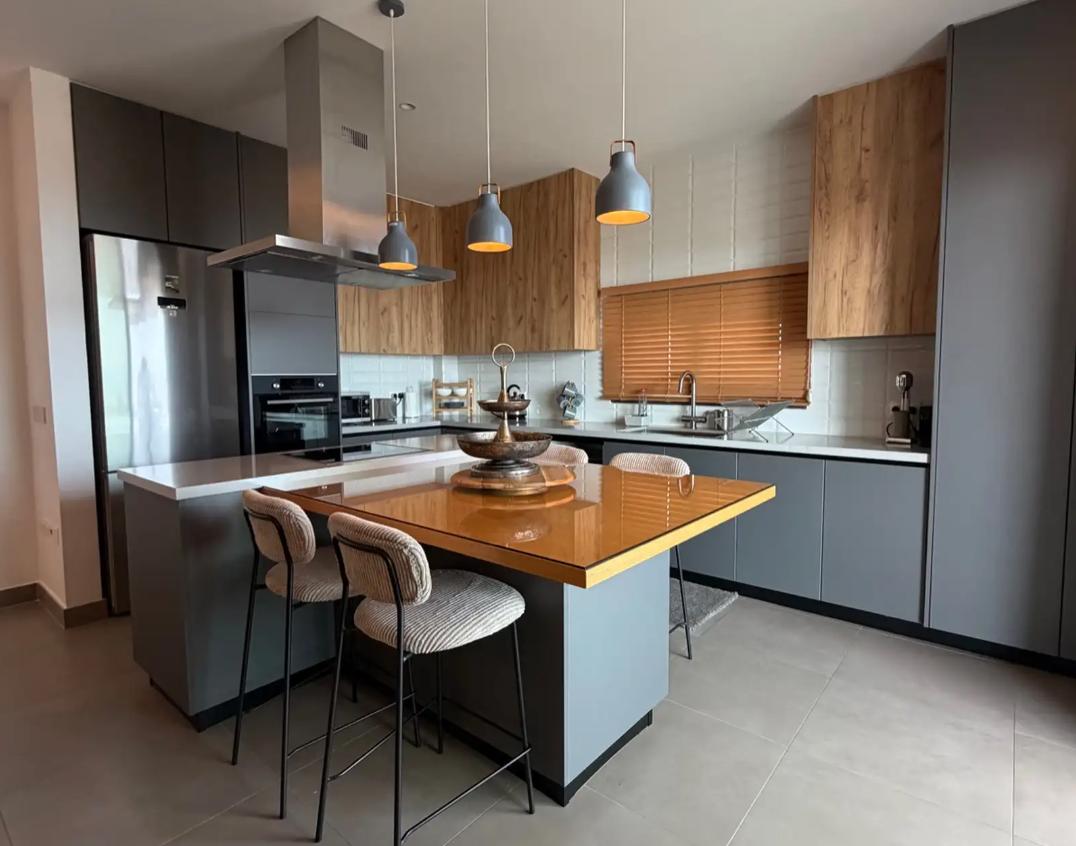 Apartment, 3 bedrooms — 2
