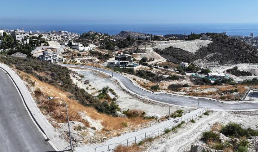 Земля в Лимассоле