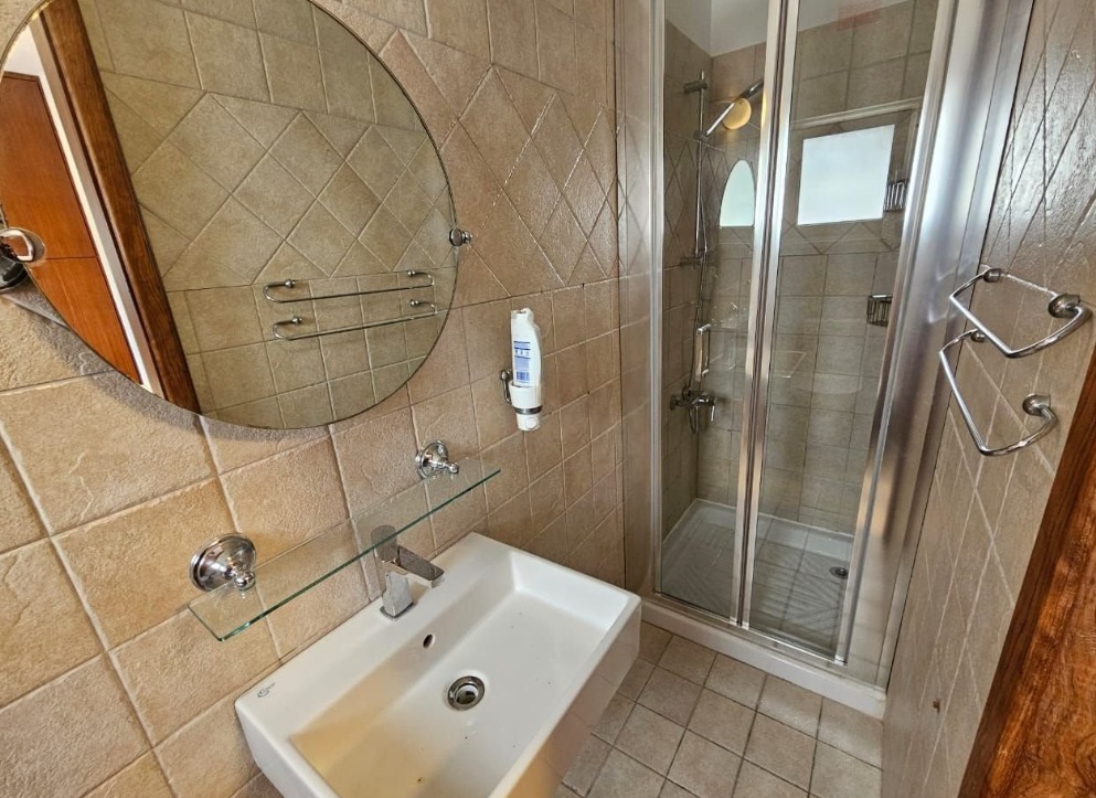Apartment, 2 bedrooms — 12