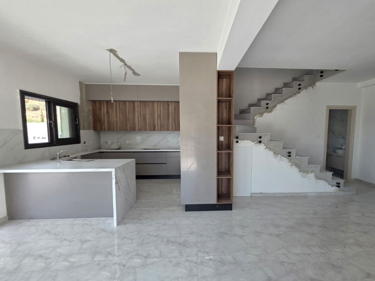 4-bedroom villa in Agios Athanasios, Limassol — 7