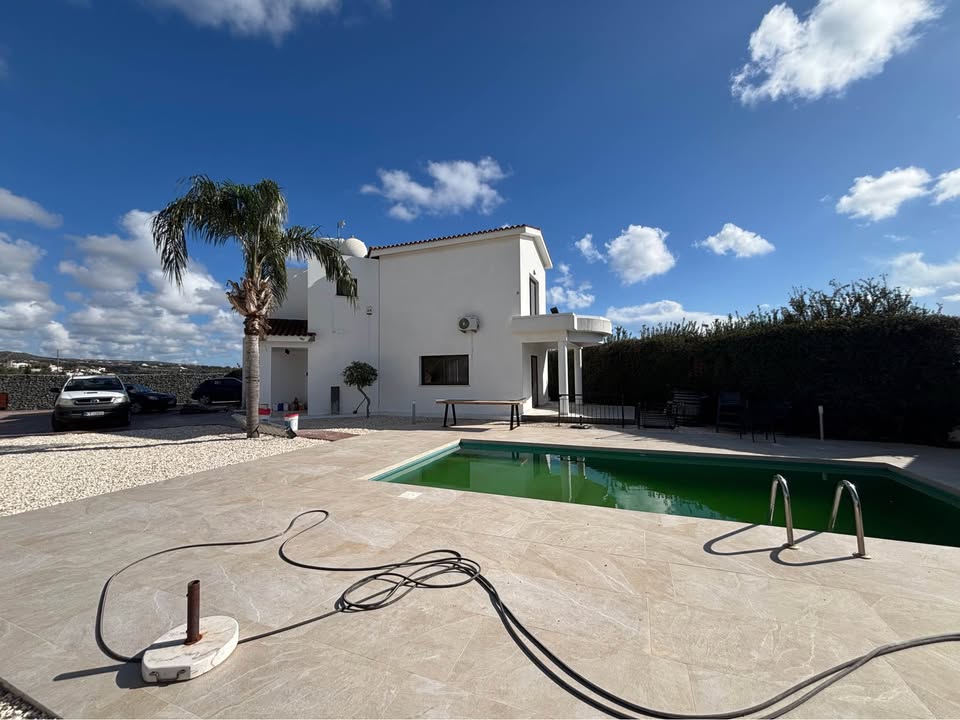 Вилла в Пафосе