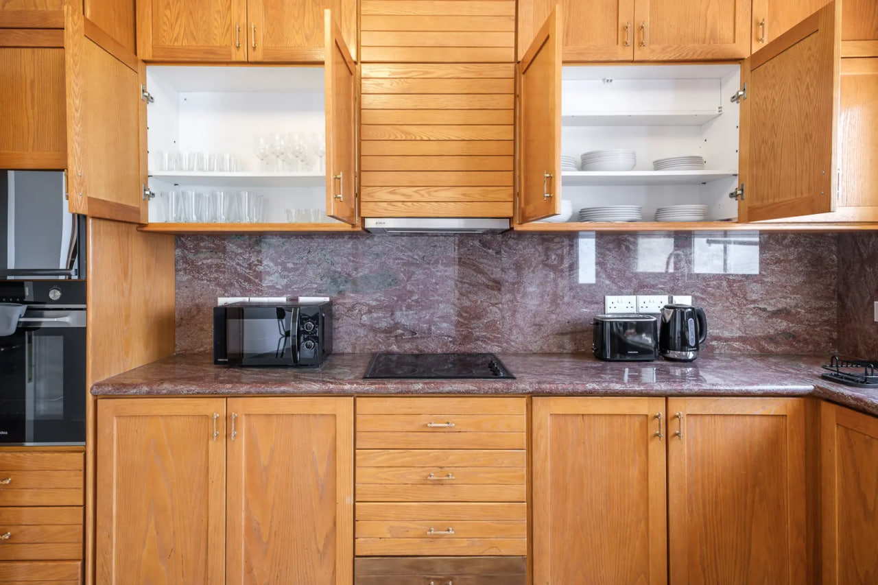 Apartment, 5 bedrooms — 10
