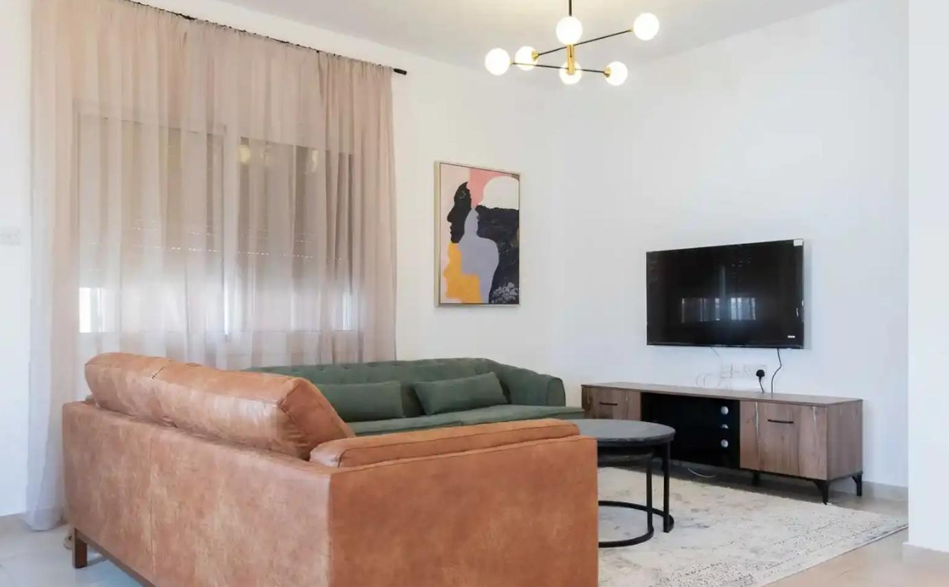 Apartment, 3 bedrooms — 2