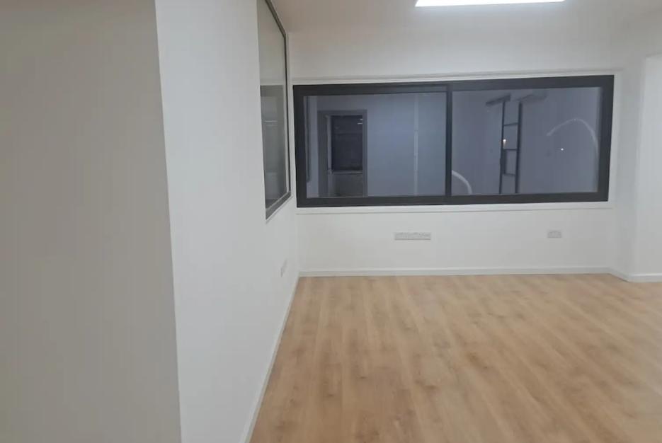 Офис на Кипре