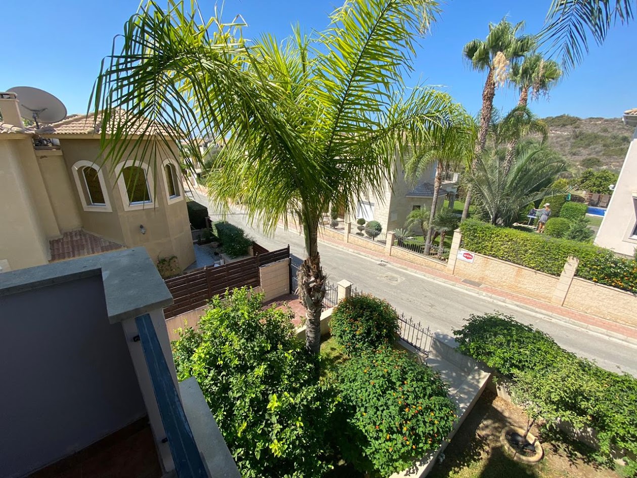Villa, 5 bedrooms — 23