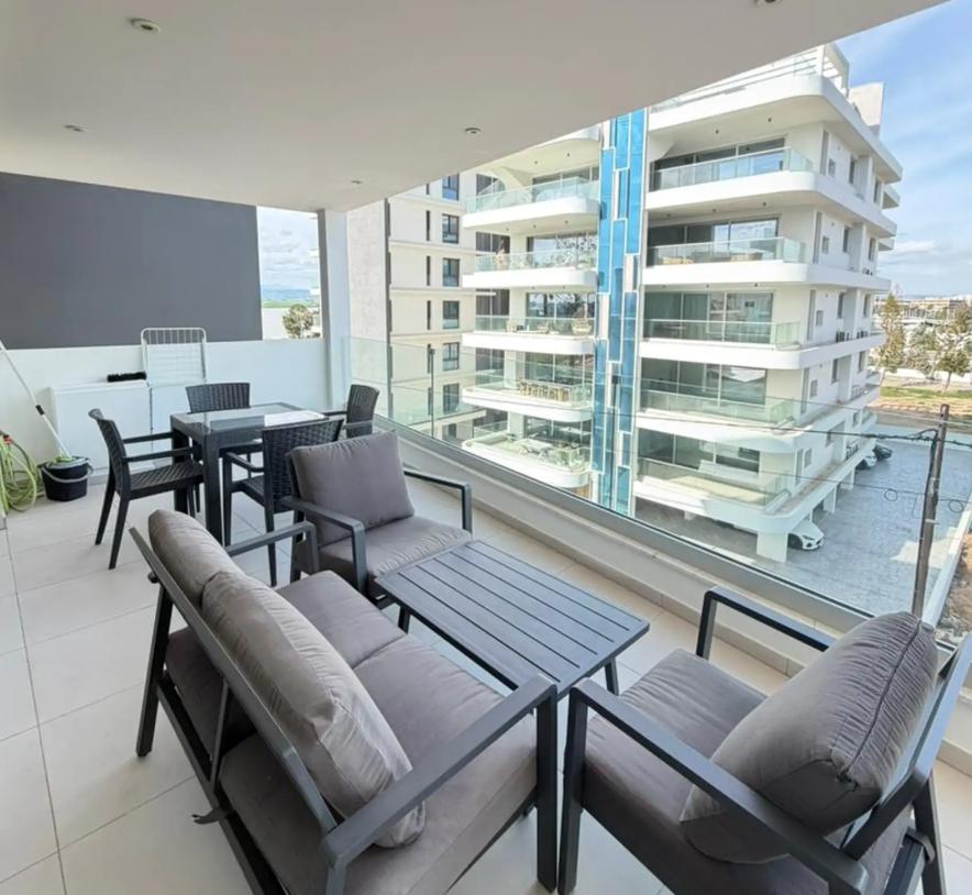 Apartment, 2 bedrooms — 12