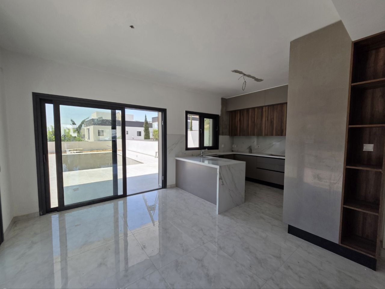 4-bedroom villa in Agios Athanasios, Limassol — 6